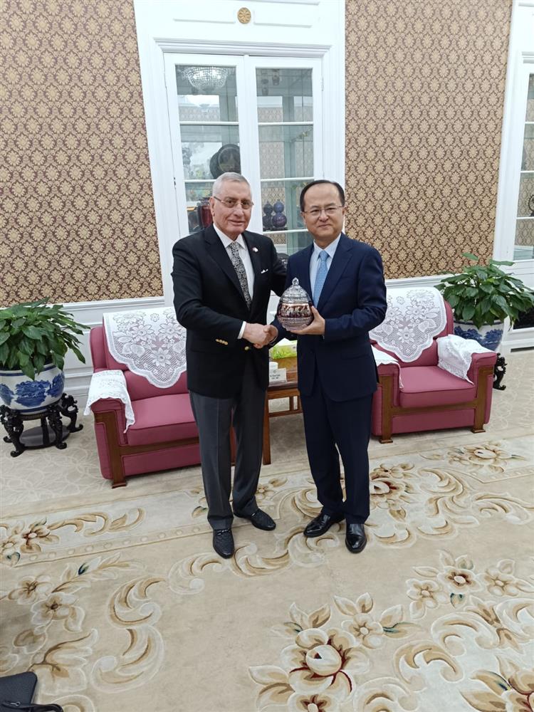 WhatsApp Image 2024-11-14 at 17.05.07 (1).jpeg